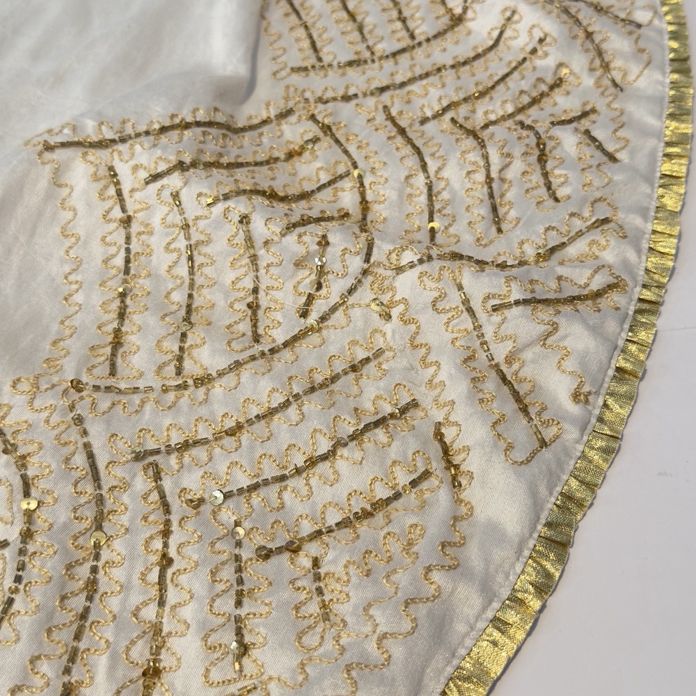 TAHARI‎ Christmas Tree Skirt Satiny Gold Embroidered & Beads Holiday Gold Trim